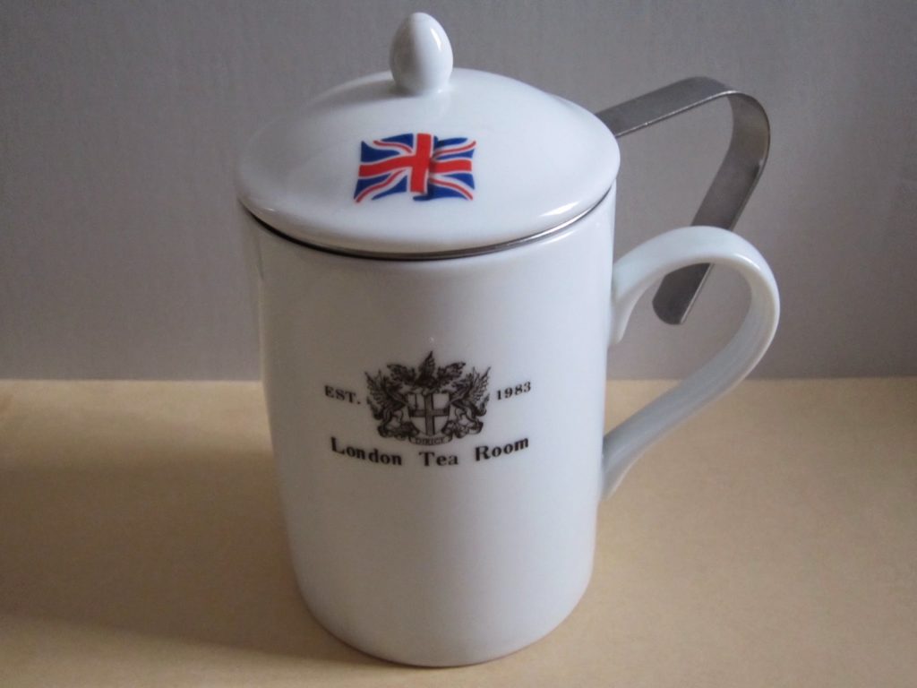ロンドンティールームのティーマグ