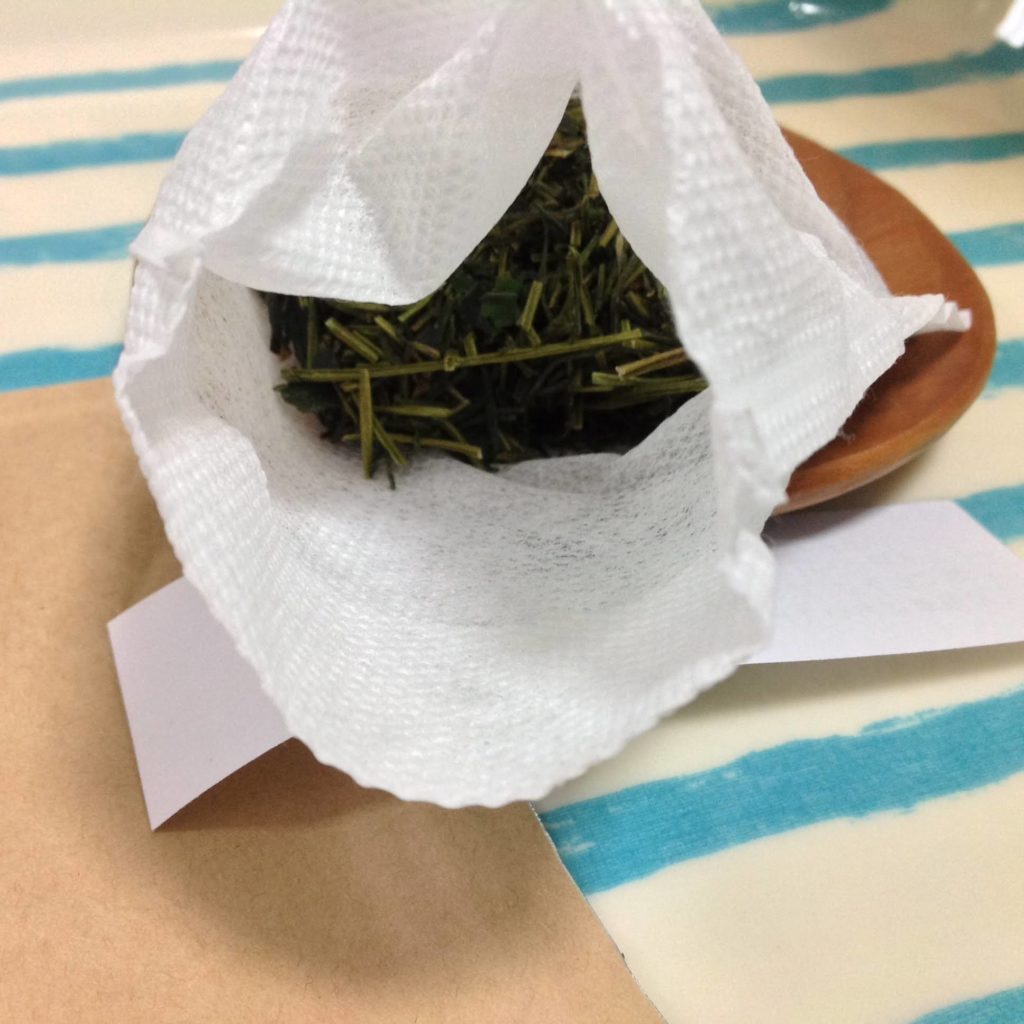 水だし碾茶の中身。