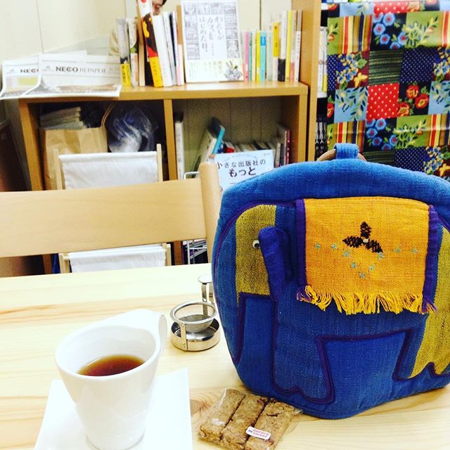 茶〜してます♪ #阿倍野ベルタ #あべのbase240 #TEASPOT #紅茶 #犬猫紅茶店 #おおらかブレンド(鯨) (*^^*) (Instagram)