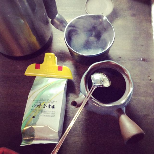 ムジカのティーメジャー、使い始めは深蒸し煎茶で。 #お茶の時間 #深蒸し茶 (Instagram)