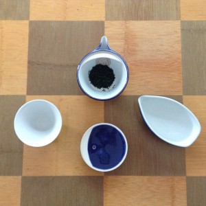 朝日焼十五世 松林豊斎さん作の宝瓶と茶碗。