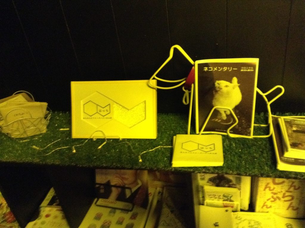 はっちのロゴをキレイにかたどったオブジェ。キラキラしてた。